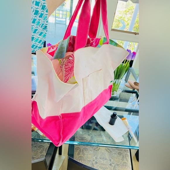 Lilly Pulitzer White Label Large Canvas Tote💕 White Pink - Picture 1 of 8